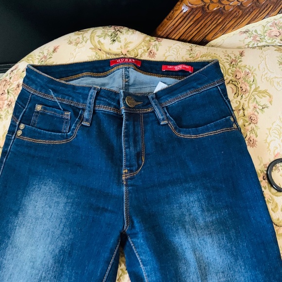 Jean - Picture 3 of 3